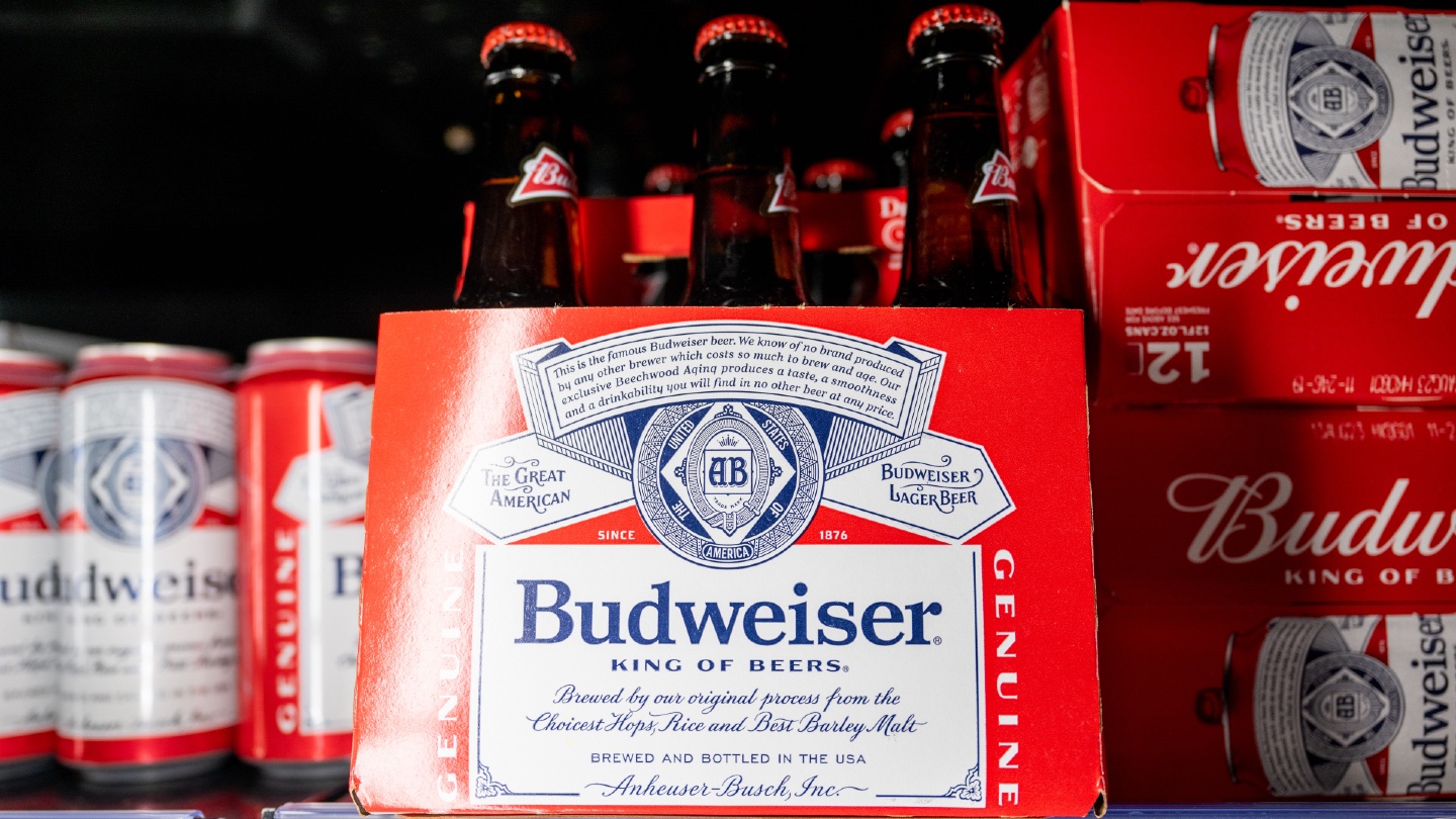 Major League Baseball partners Budweiser to promote game to UK fans