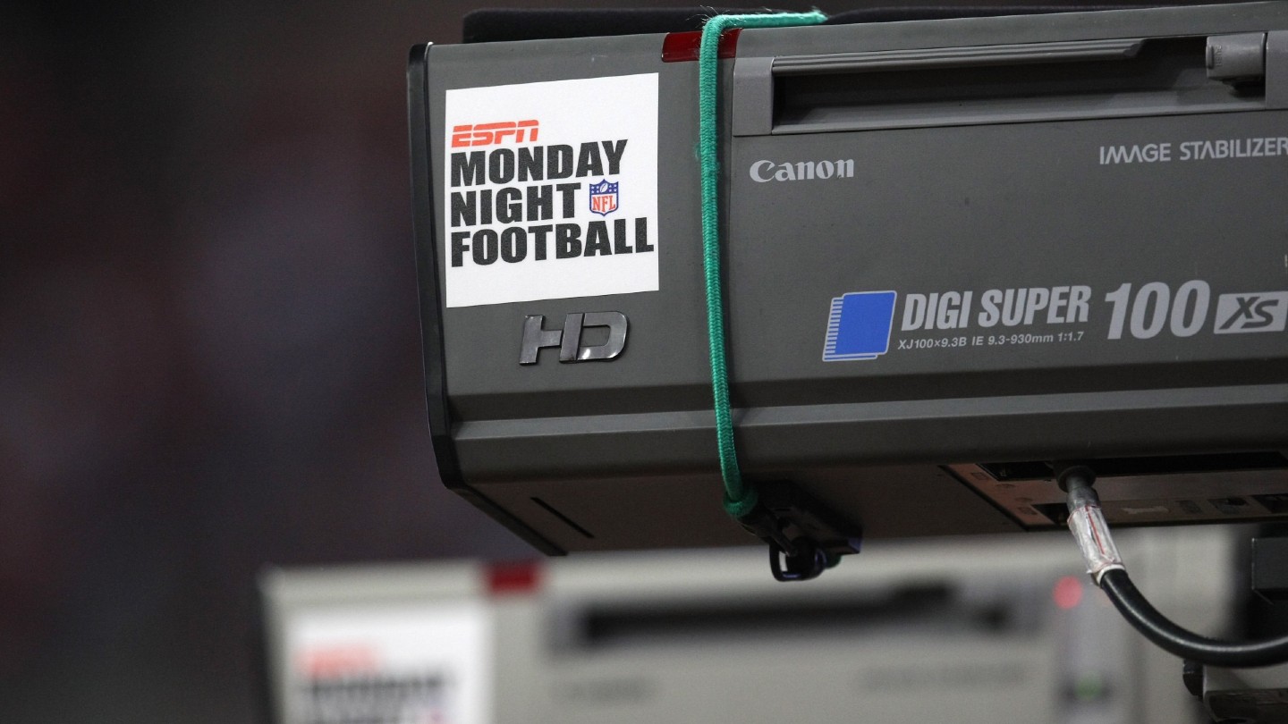 Charter customers, despite ESPN blackout, to get 'Monday Night